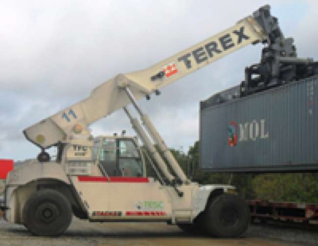 Brado e Tesc concluem primeira operação ferroviária conteinerizada