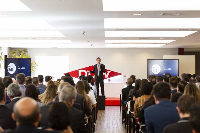 Prêmio DowGOL reconhece os melhores fornecedores logísticos, em evento realizado em São Paulo