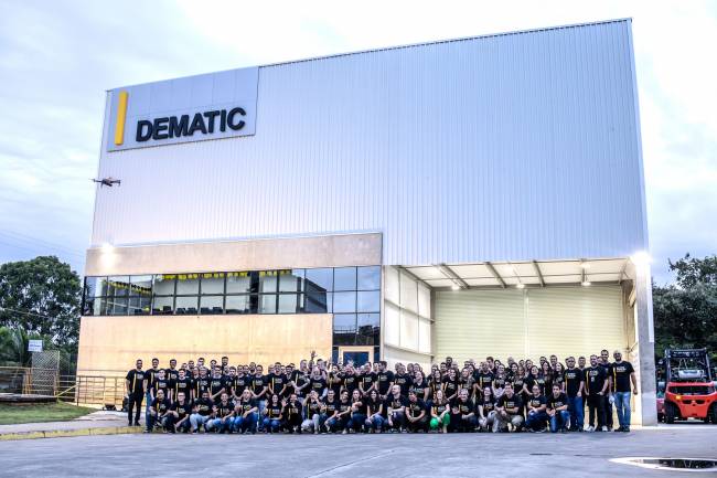 Dematic inaugura nueva fábrica en Brasil y celebra 50 años de operación