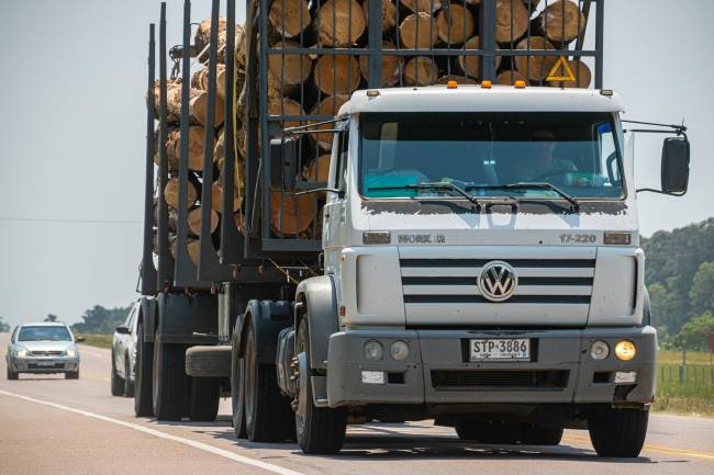 Venda de pneus acompanha crescimento do mercado de caminhões em 2024