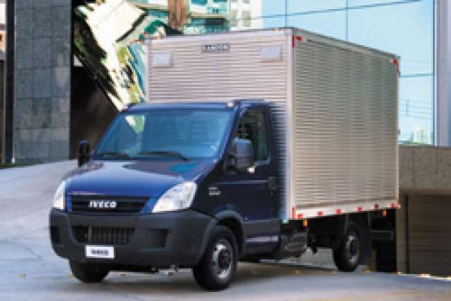 Linha Daily 45S14 de caminhões leves, da Iveco