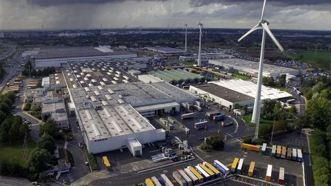 Volvo abre fábrica de baterias para caminhões elétricos na Bélgica