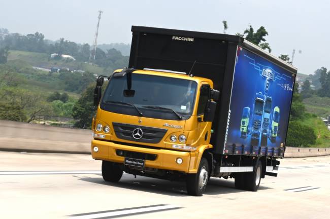 OnTime adquire caminhões Mercedes-Benz para renovação de frota