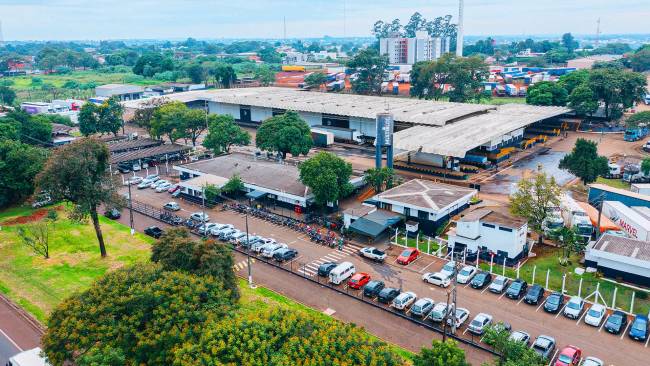 Porto Seco de Foz do Iguaçu bate recorde de movimentações em outubro