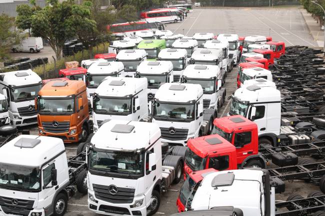 BNDES aprova R$ 3,7 bilhões para renovação de frota de caminhões em 1.028 municípios