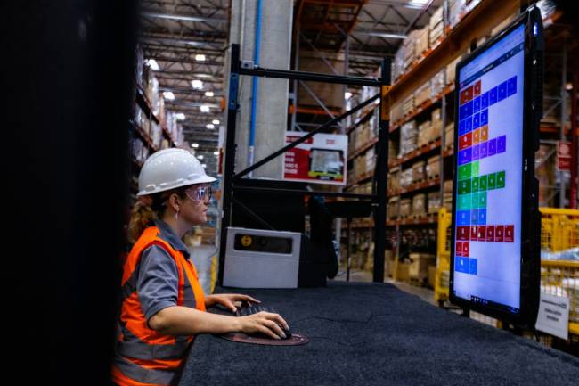 CSI CARGO implementa automação com AGVs em uma das maiores operações intralogísticas do país