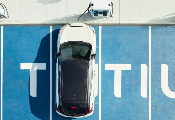 Tritium e TNS fecham parceria para reforçar opções de pagamento em pontos de recarga de veículos elétricos